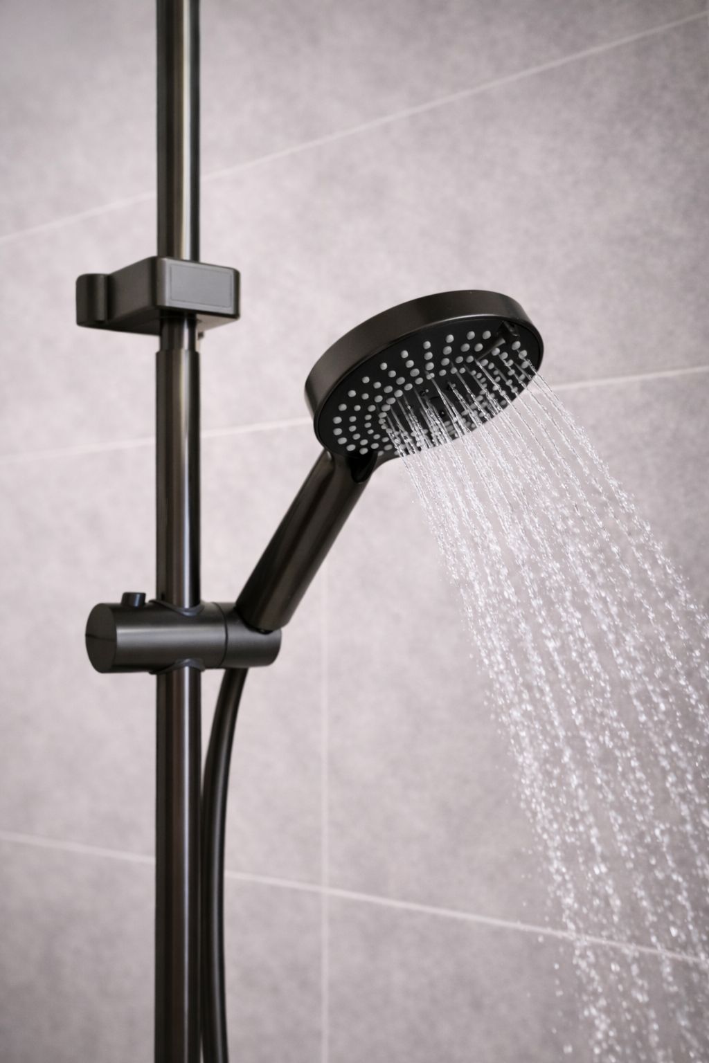 Colonna Doccia FUTURE HOME Multifunzione con Soffione Rain Tondo in Ottone Antracite – Regolazione Manuale